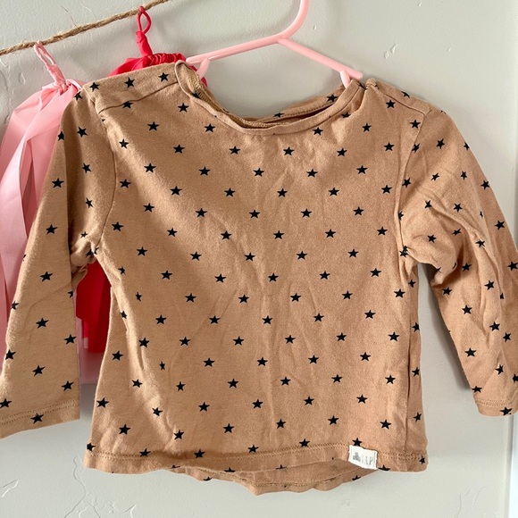 GAP Girls' Dress and Tops (With Free Leopard Sweatpants) Heart and Star Patterns - Picture 4 of 5